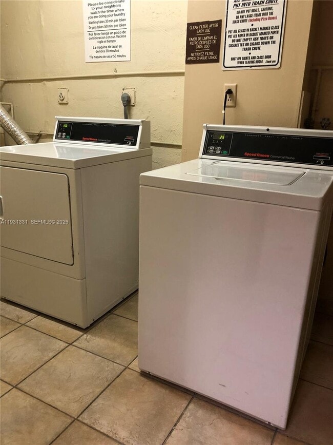 Building Photo - 601 Three Islands Boulevard