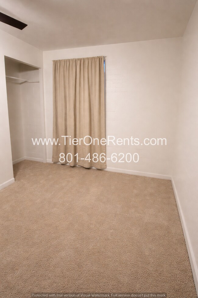 Building Photo - NO DEPOSIT option available for qualified renters with Obligo.