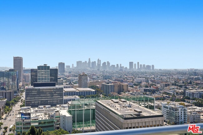 Building Photo - 3810 Wilshire Blvd