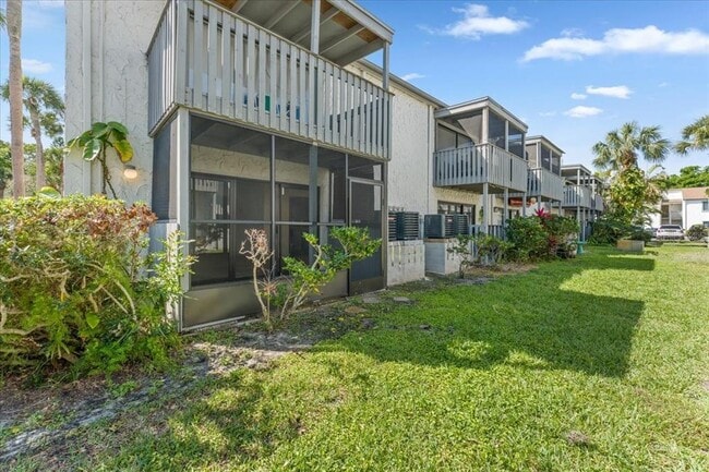 Building Photo - 11566 7th Ln N