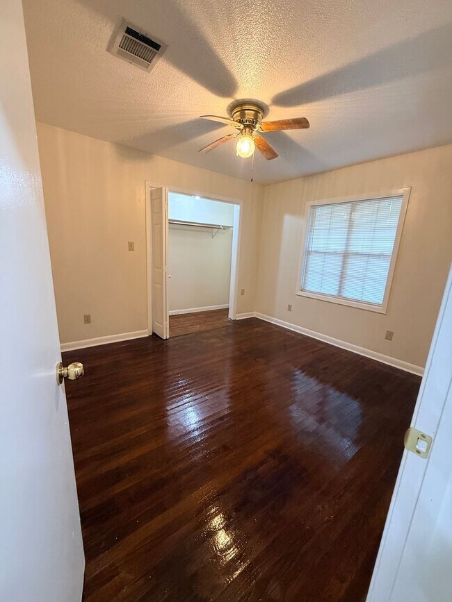 Building Photo - Charming Family Home in Blanchard, La!