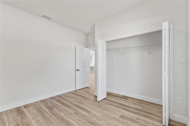 Building Photo - 17739 SW 35th Ave Rd