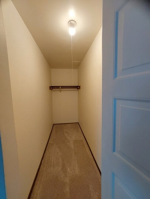 Building Photo - 519 Sunnyslope Dr