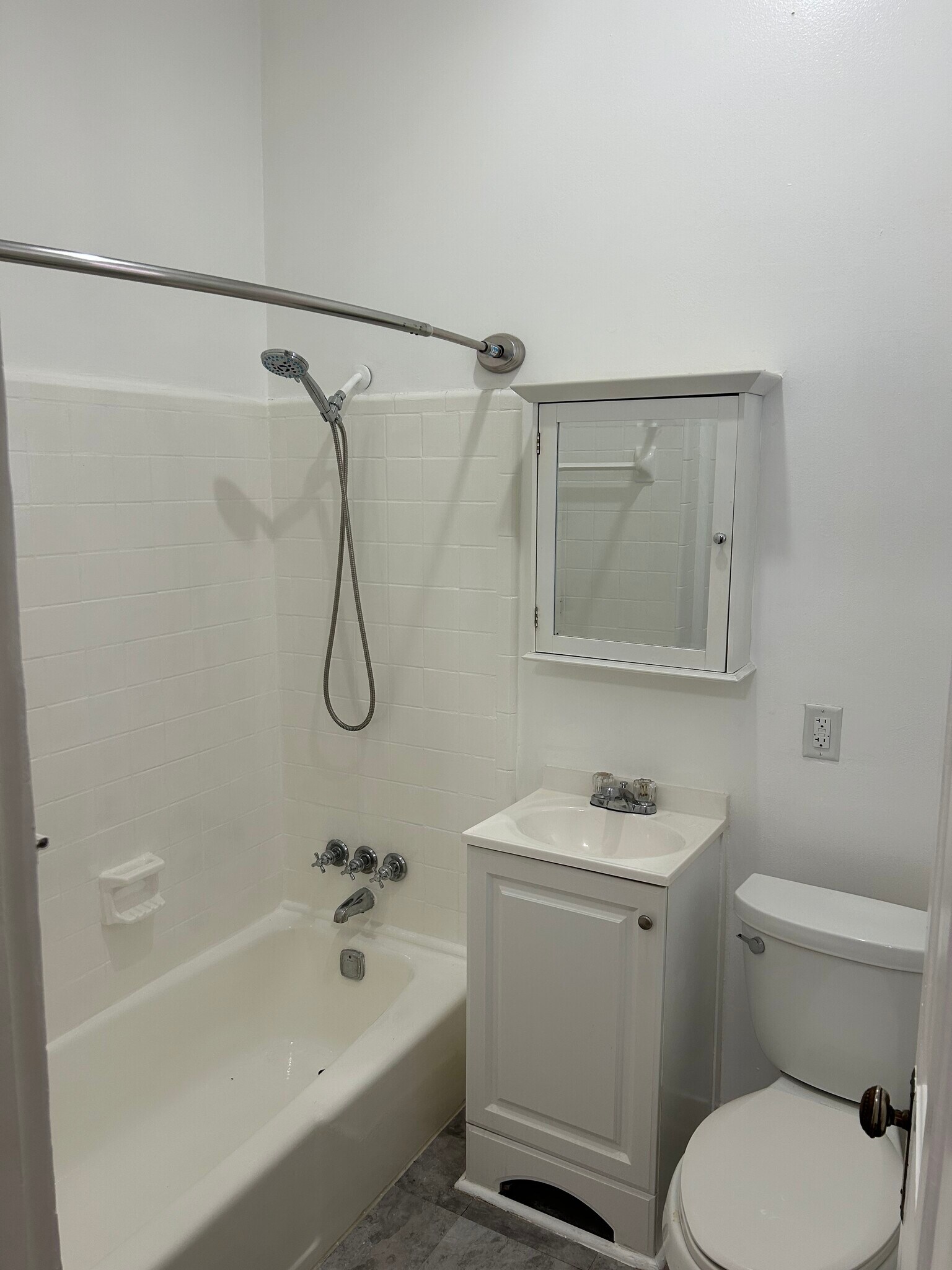 Building Photo - 4825 Perrier St