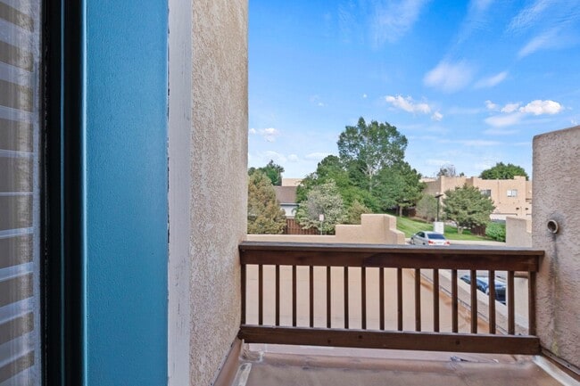 Building Photo - 4109 Sunny Vista Heights