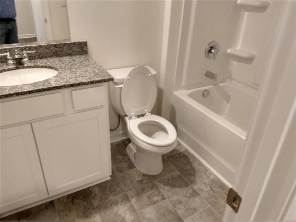 Building Photo - 51 Lake Terrace Drive