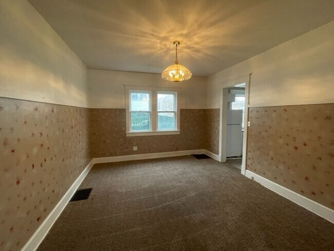 Building Photo - 536 S 11th St