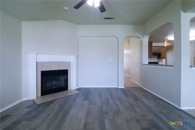 Building Photo - 1805 Lobrecht Ct
