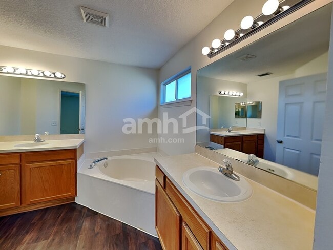 Building Photo - 1139 Calla Glen Ln