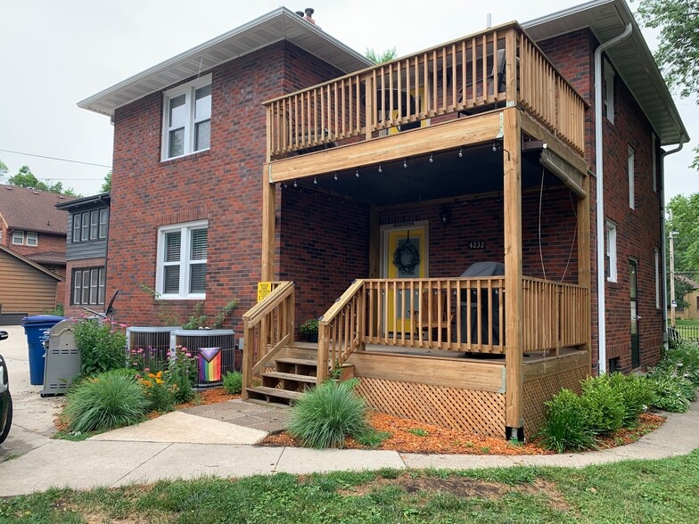 Building Photo - 4232 Urbandale Ave