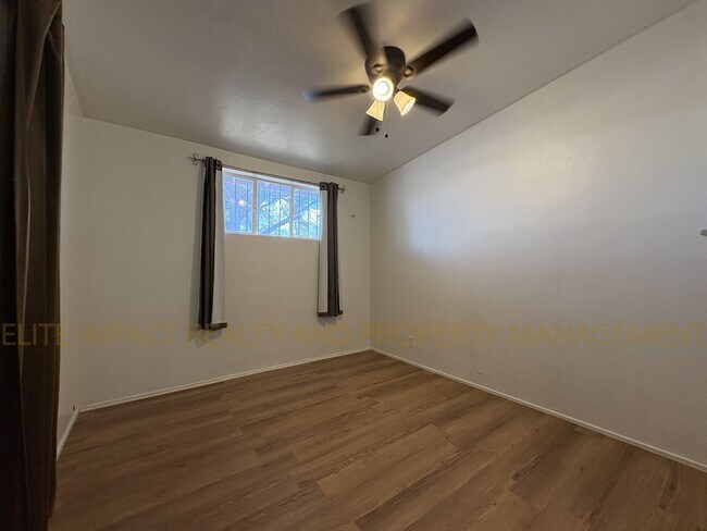 Building Photo - 4650 E Calle Aurora