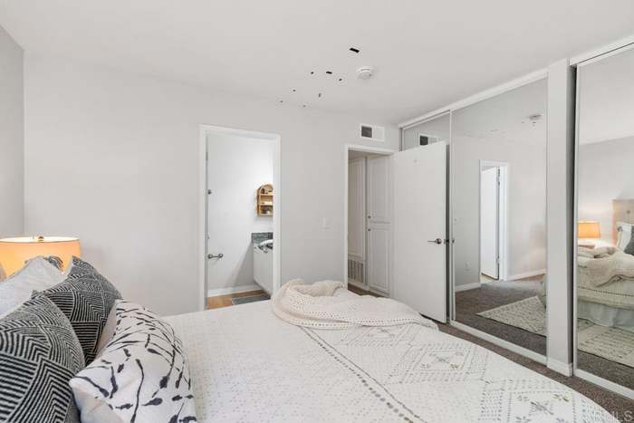 Building Photo - 17131 W Bernardo Dr