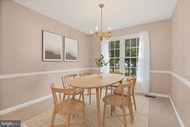 Building Photo - 11970 Artery Dr