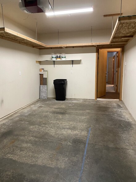 Building Photo - 1305 Boon St