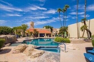 Building Photo - 2BR-2BATH  IN SOUGHT AFTER TWELVE HUNDRED ...