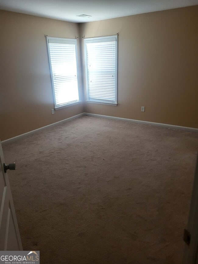 Building Photo - 6337 Windy Ridge Way