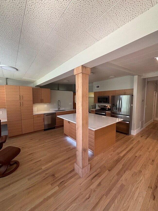 Building Photo - Coming Soon in Norris!!