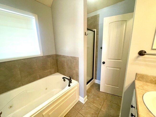 Building Photo - 3/2 for Rent in Wellington!