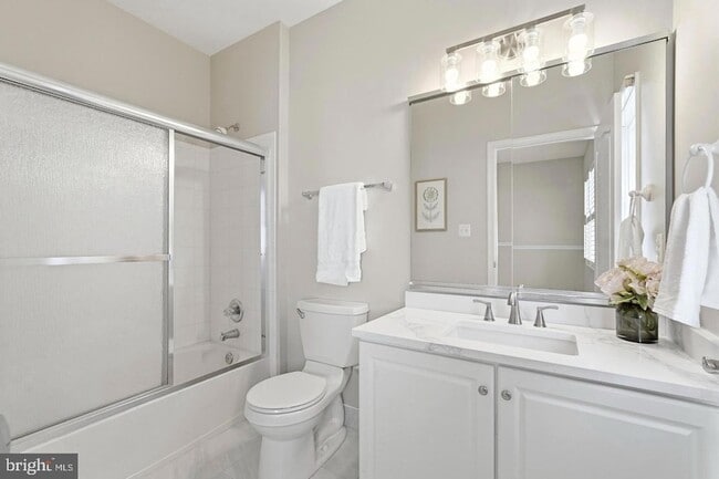 Building Photo - 19925 Interlachen Cir