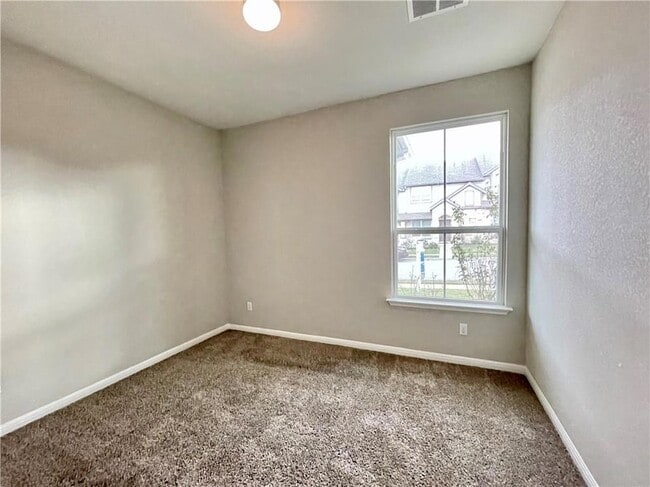 Building Photo - 710 Coconut Grove St