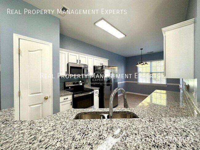 Building Photo - 8815 Firestreak Dr