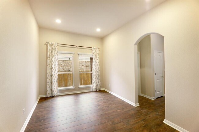 Building Photo - 125 David Duval Ct