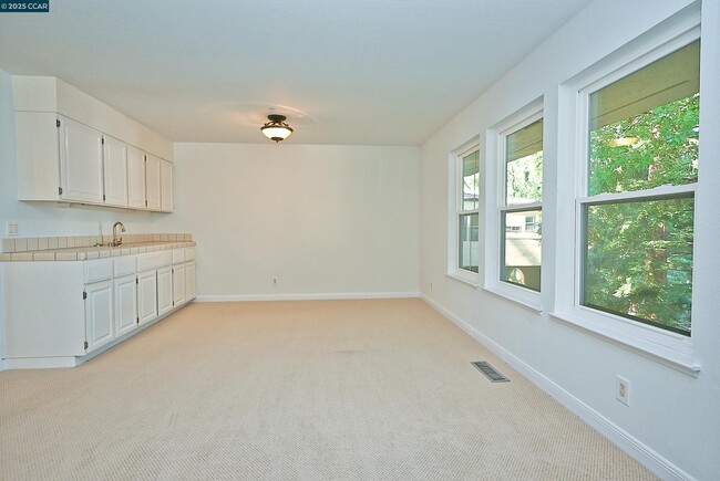 Building Photo - 3279 Mt Diablo Ct