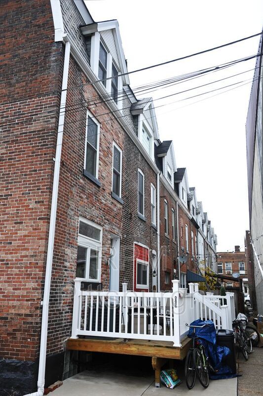 Building Photo - 4016 Willow St