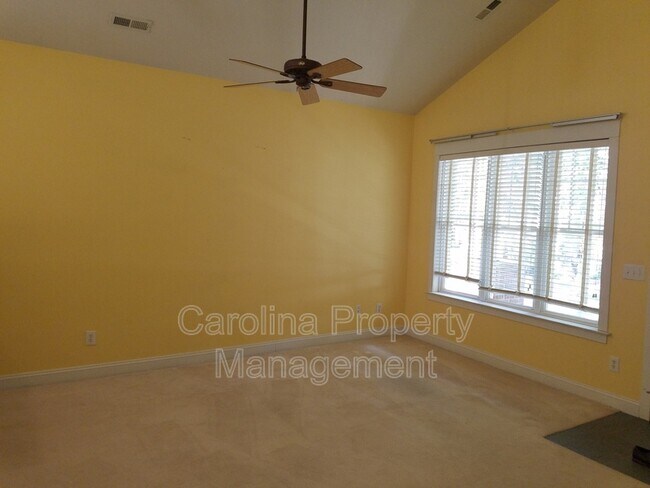 Building Photo - 11355 Deer Ridge Ln