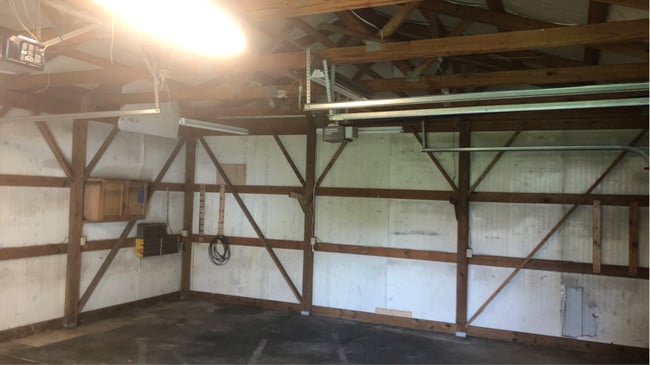 Building Photo - 12875 Galyean Rd