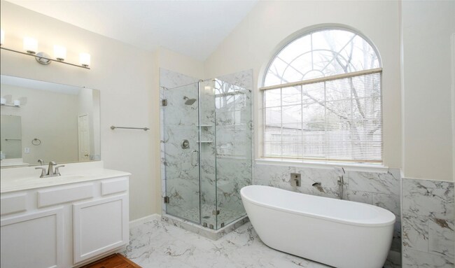 Building Photo - 15710 Cascading Brook Way