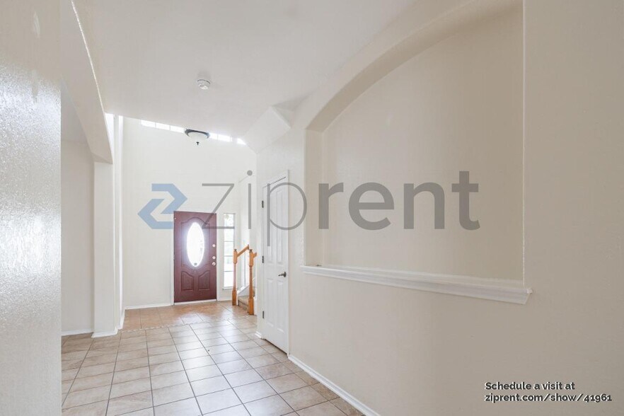Building Photo - 10335 Ashbury Creek