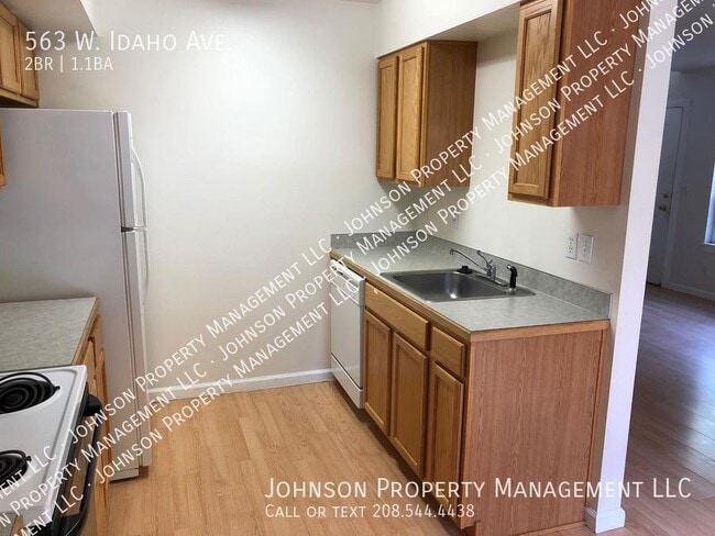 Building Photo - 563 W Idaho Ave