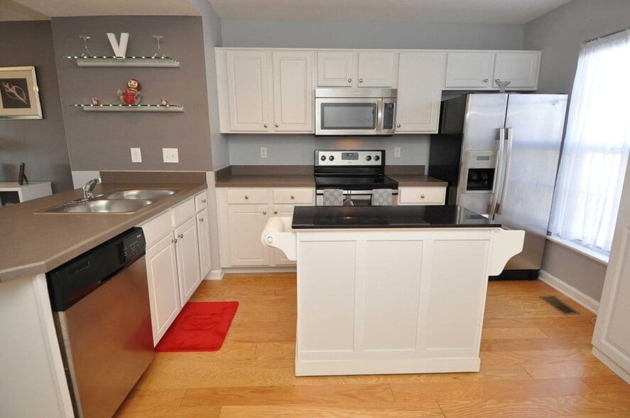 Building Photo - 5261 Berthold Pass Dr