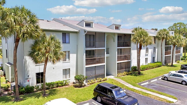 Building Photo - 3630 Alder Dr