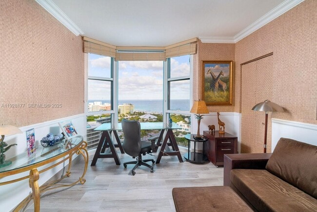 Building Photo - 300 South Pointe Dr