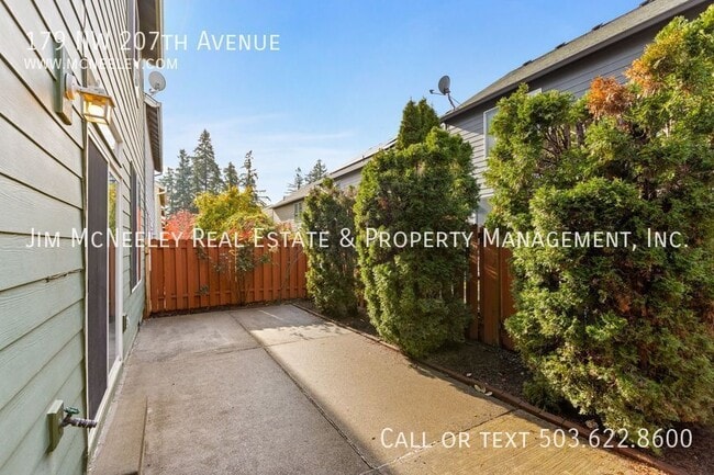 Building Photo - 179 NW 207th Ave