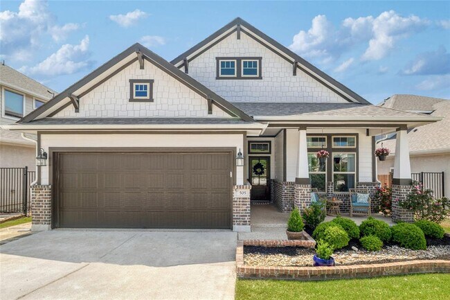 Building Photo - 505 Saturnia Dr
