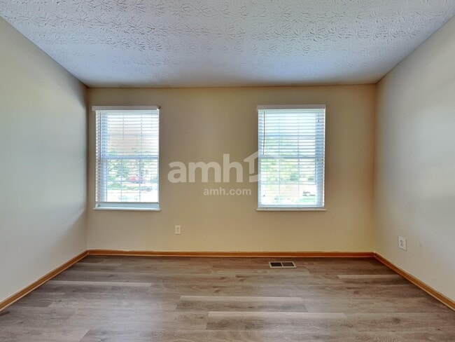 Building Photo - 2194 Dry Ridge Ct