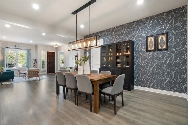 Building Photo - 225 Escarpment Wy