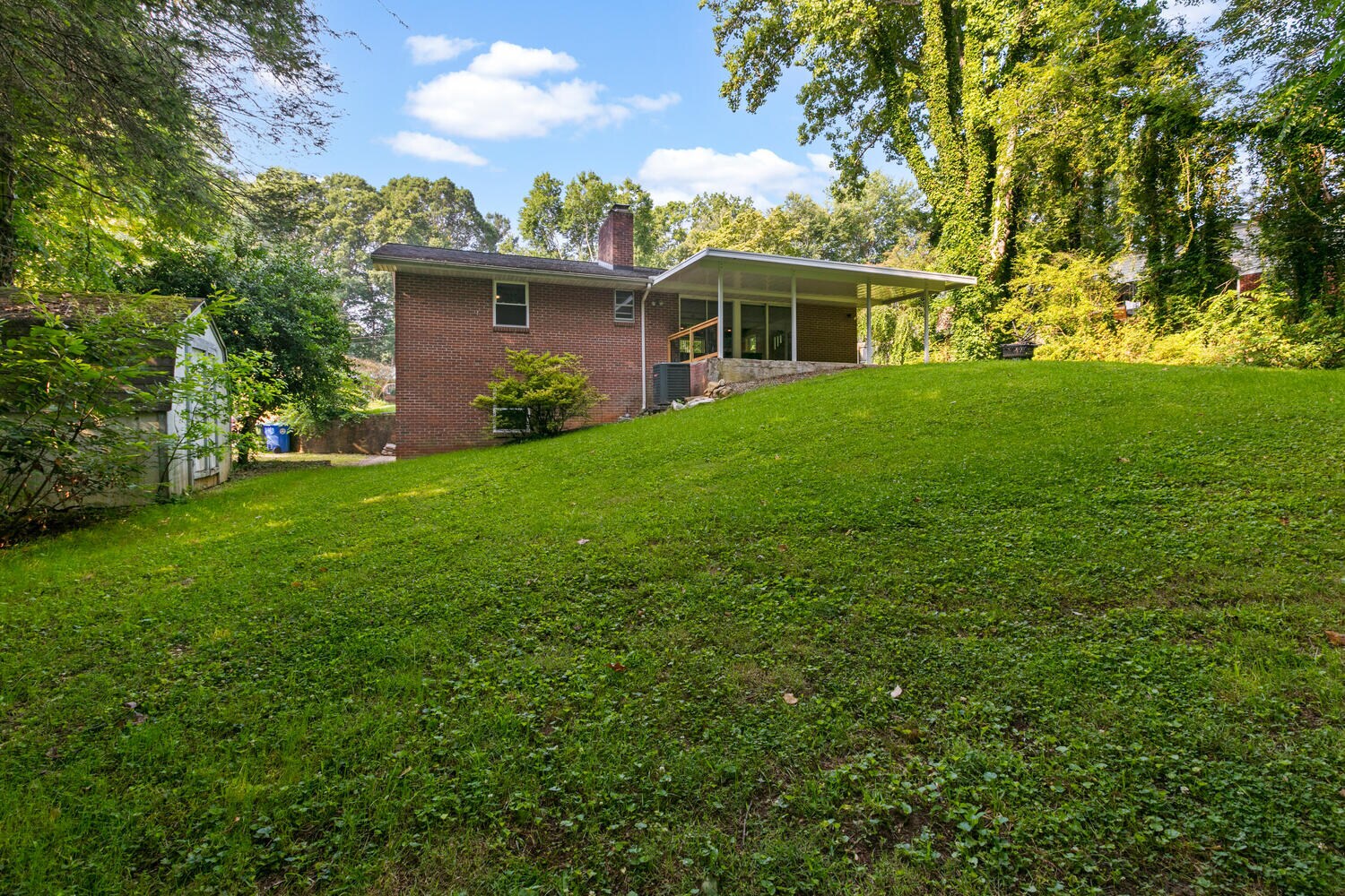 Building Photo - 68 Wilshire Dr