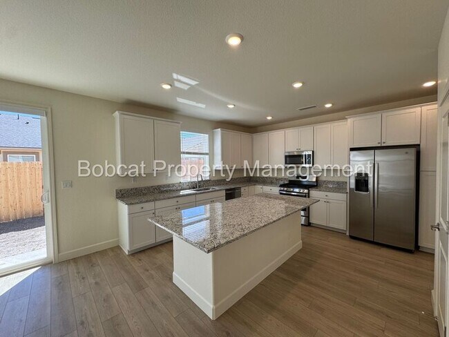 Building Photo - 837 Bravestone Ave