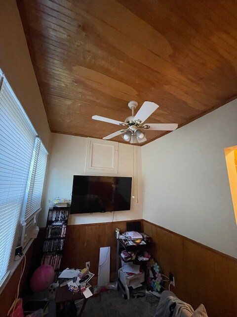 Building Photo - 2136 Park St