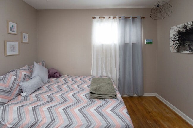 Building Photo - Students Welcome! Charming West Fort Collins Ranch Near Campus West & Foothills