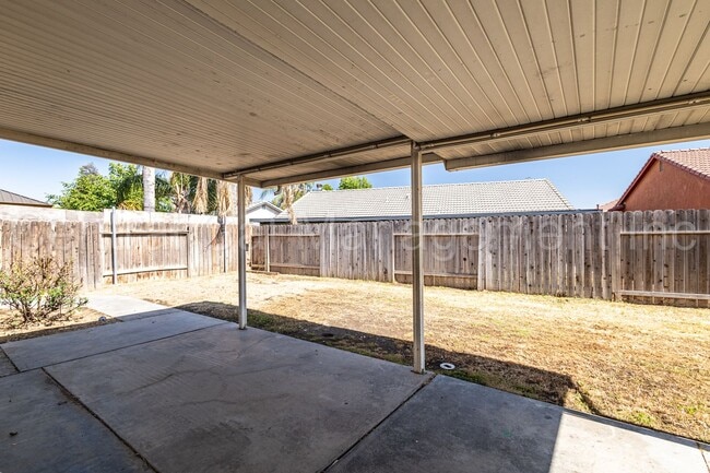 Building Photo - 3 Bedroom/2 Bath Home in the Southwest - $...