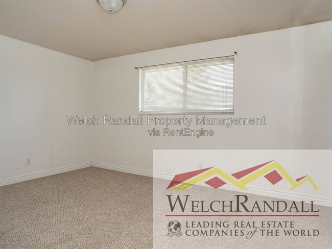 Building Photo - 868 W 4400 S