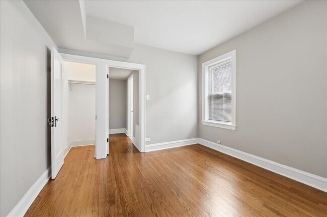 Building Photo - 7730 S Essex Ave