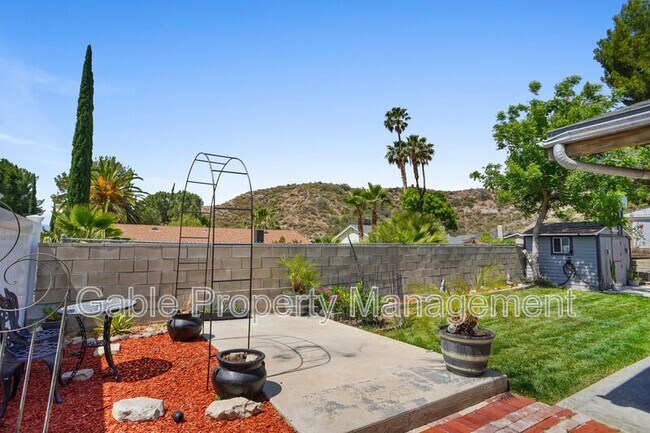Building Photo - 14628 Daisy Meadow St