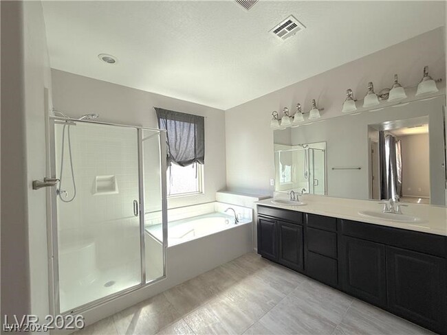 Building Photo - 10139 White Mulberry Dr