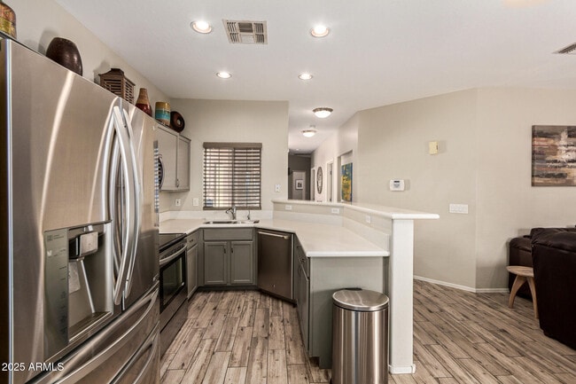 Building Photo - 2052 N Holguin Way